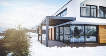 Contemporary home in winter time
